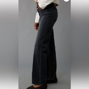 American Eagle: Vintage Black High-Waist Stovepipe wide Jeans - 6 R 29” inseam